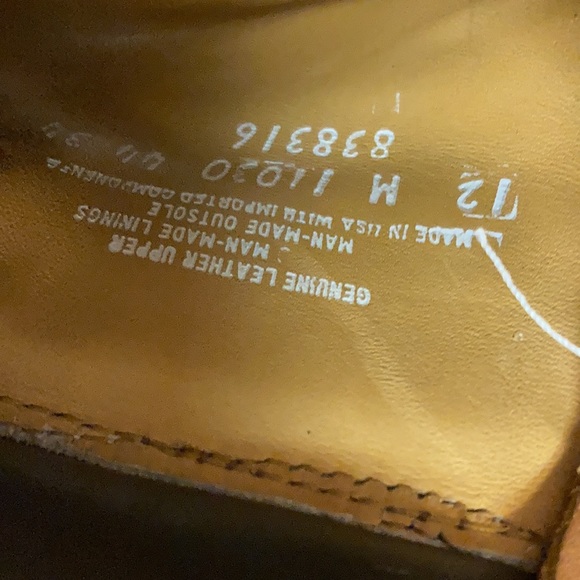 Size 12 Men’s timberland boots. Dark brown are ST